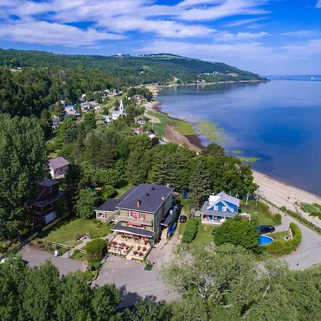 Auberge De La Rive De Charlevoix - Auberge De Jeunesse Familiale Pour Voyageurs De Tous Ages Saint-Joseph-de-la-Rive ภายนอก รูปภาพ